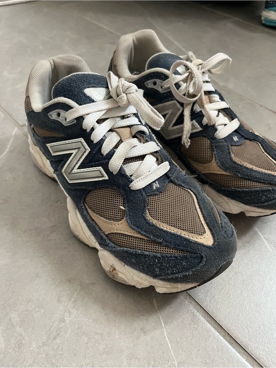 New Balance Shoes - New Balance Navy and Tan Low-Top Sneakers